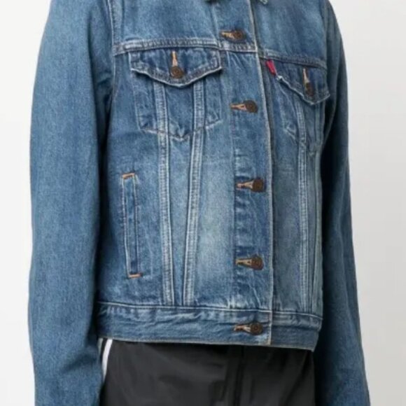 Levi's Classic Jean Jacket - Picture 3 of 3